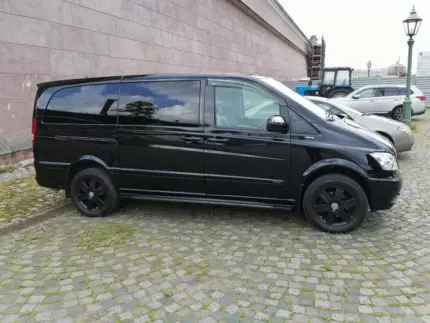 Mercedes Benz Vito — вид сбоку